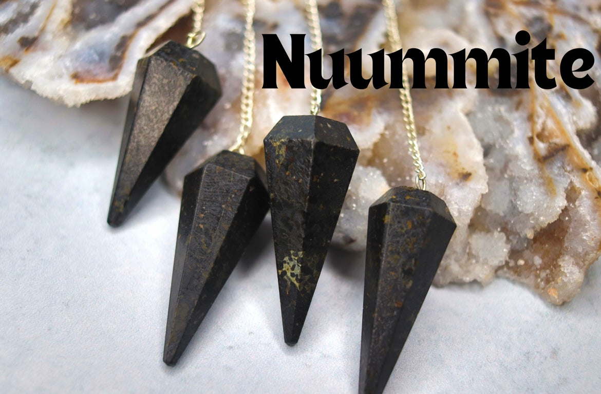 Nuummite Pendulum